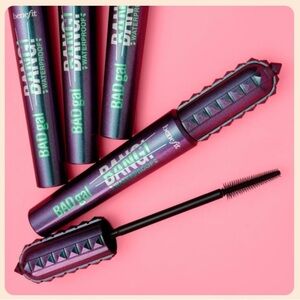 Benefit BADgal BANG! Mascara in Intense Pitch Black